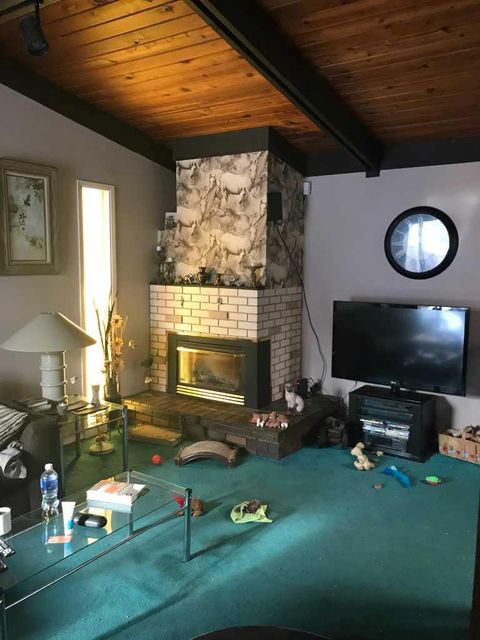 3506 40 Avenue SW Calgary AB T3E 1E3