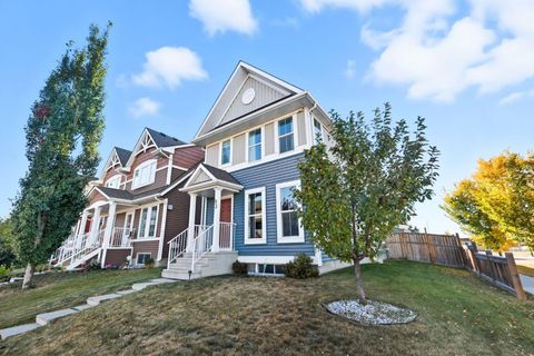 93 Auburn Meadows View SE Calgary AB T3M 2C9