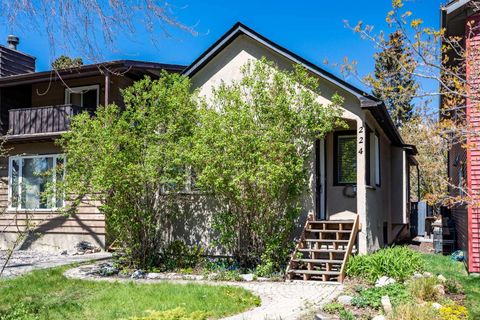 Photo of 224 30 Avenue NE, Calgary, AB T2E 2C9 (MLS # A2309750)