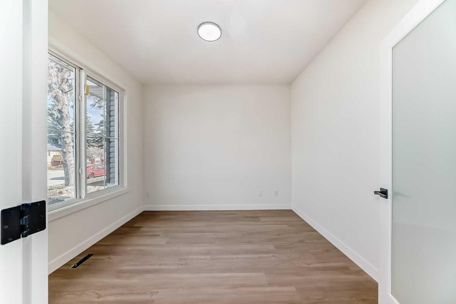 42 street SE 2215