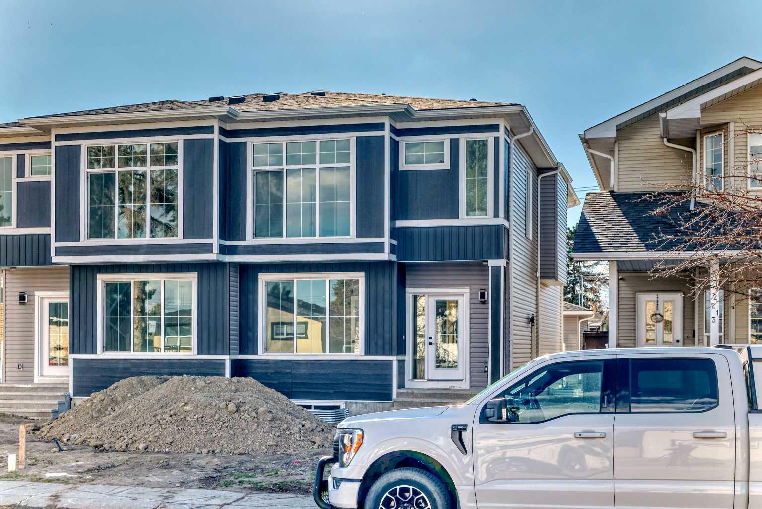 42 street SE 2215