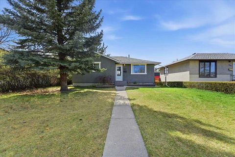 Photo of 1511 51 Street SE, Calgary, AB T2A 1S9 (MLS # A2308558)