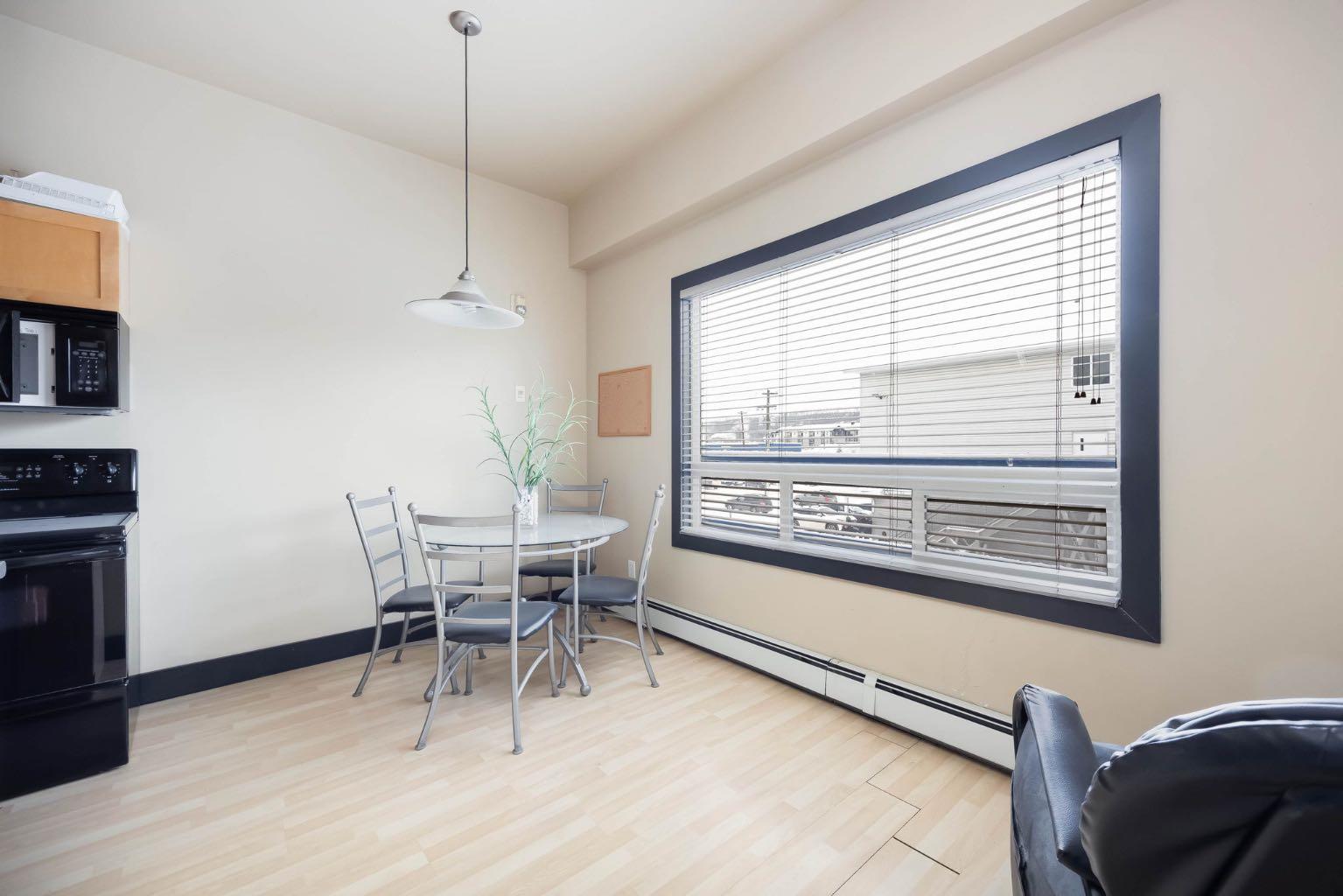 8026 Franklin Avenue 212