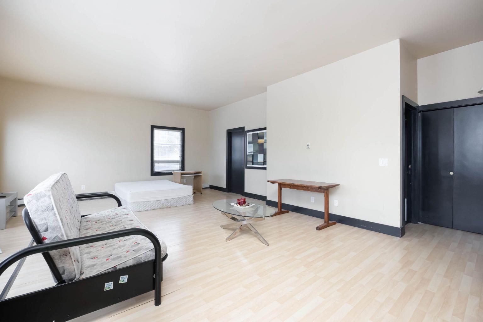 8026 Franklin Avenue 212