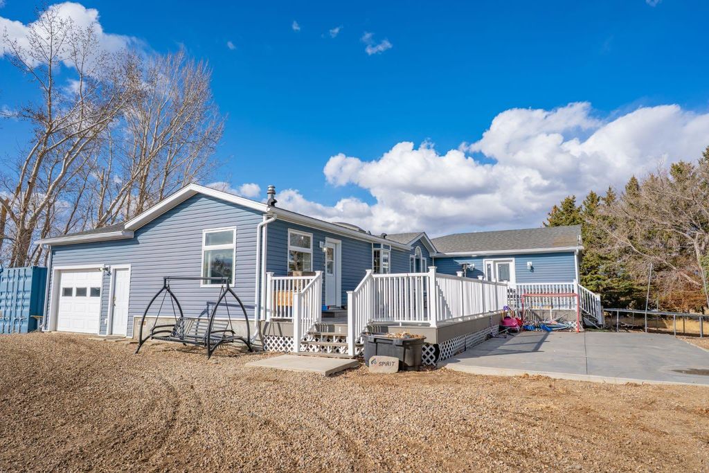 Photo of 12520 Range Road 70 #2, Rural Cypress County, AB T1B 0K7 (MLS # A2293131)
