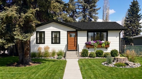 Photo of 6 Harvey Place SW, Calgary, AB T2V 3A5 (MLS # A2319898)