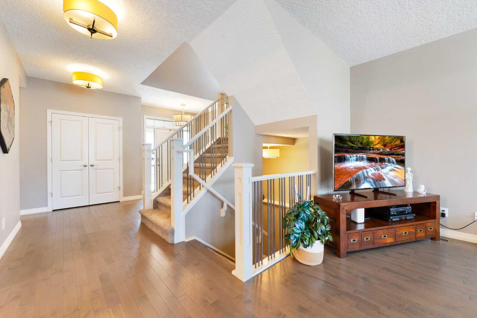 172 Auburn Bay Avenue SE