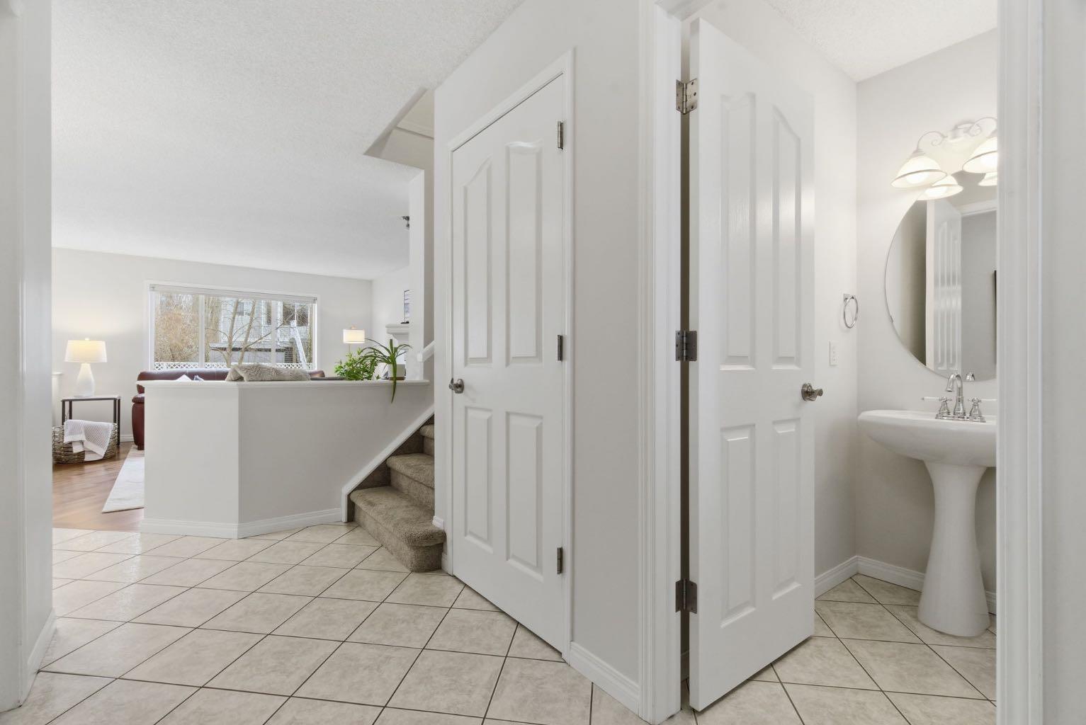 3611 Douglas Ridge Boulevard SE