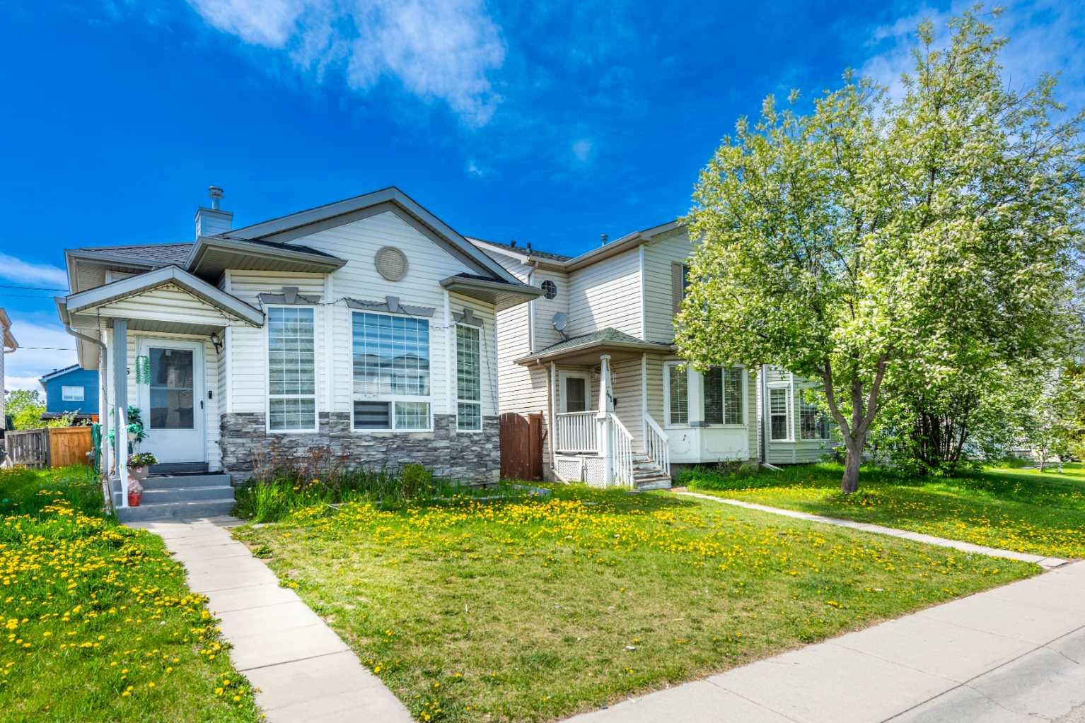 45 Martin Crossing Crescent NE