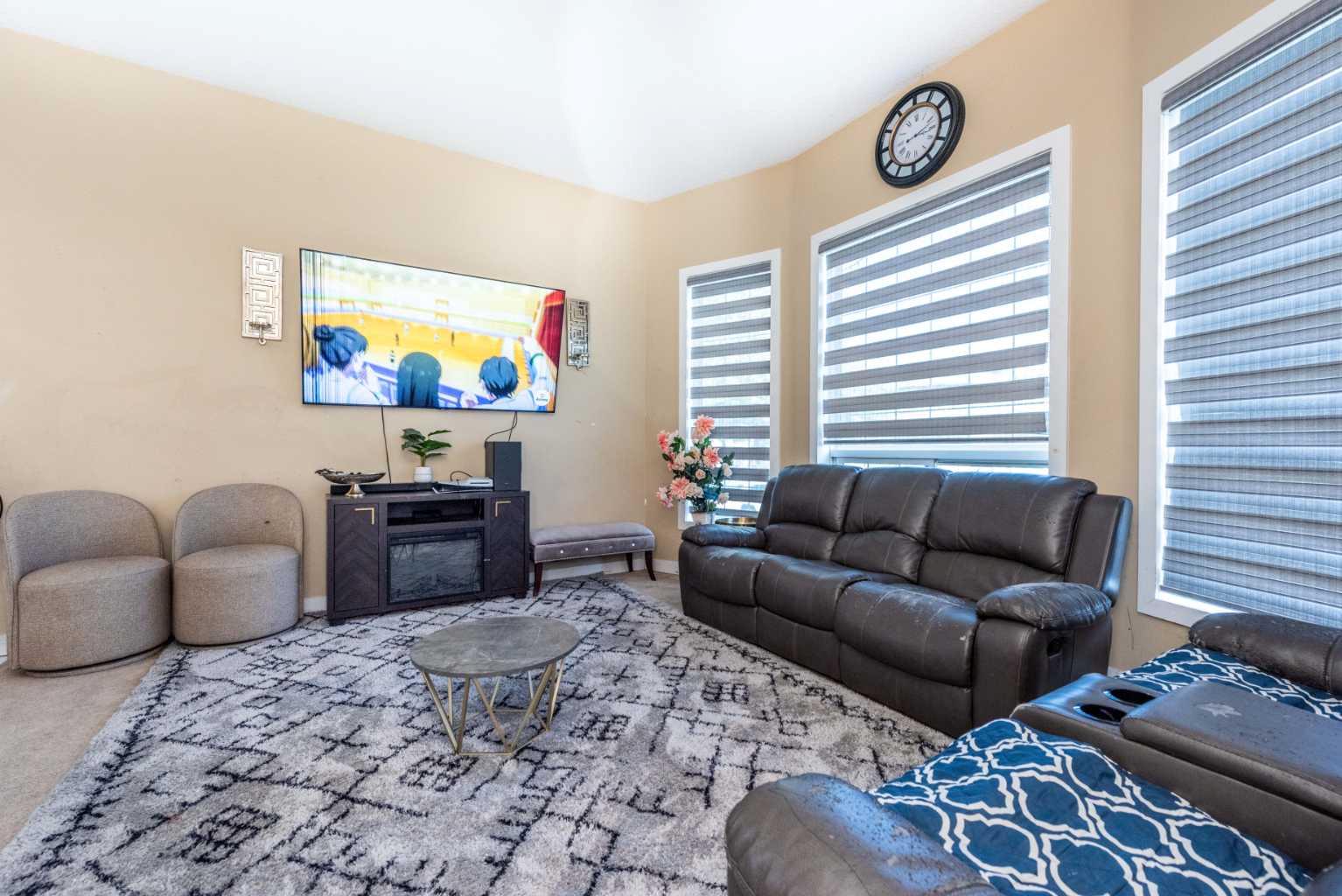 45 Martin Crossing Crescent NE