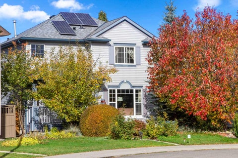 Photo of 47 Somerside Common SW, Calgary, AB T2Y 3M9 (MLS # A2351079)