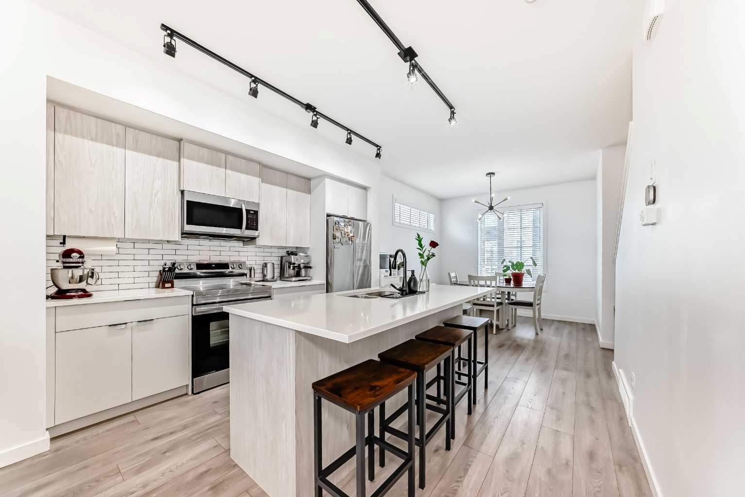 76 Walgrove Common SE