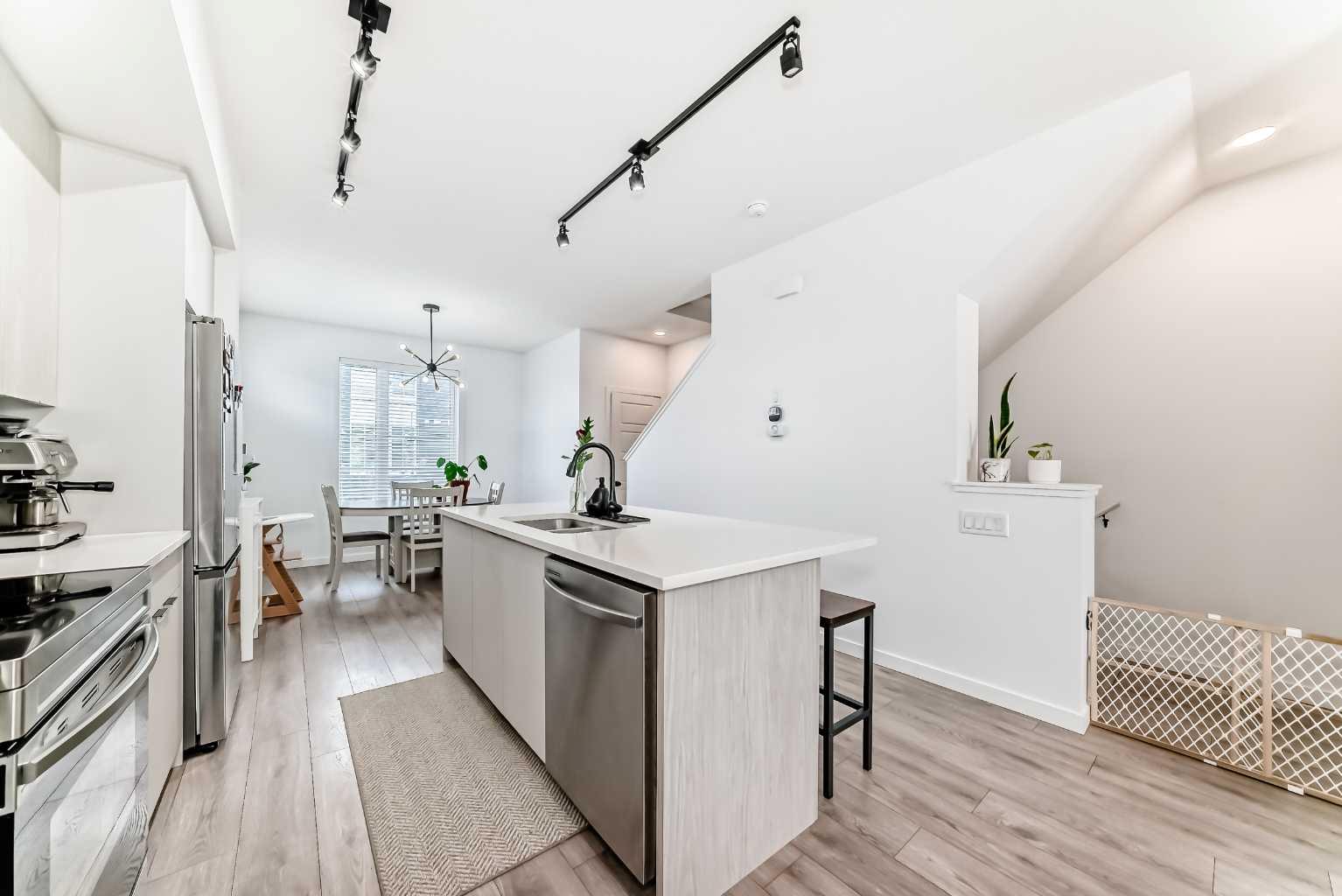 76 Walgrove Common SE