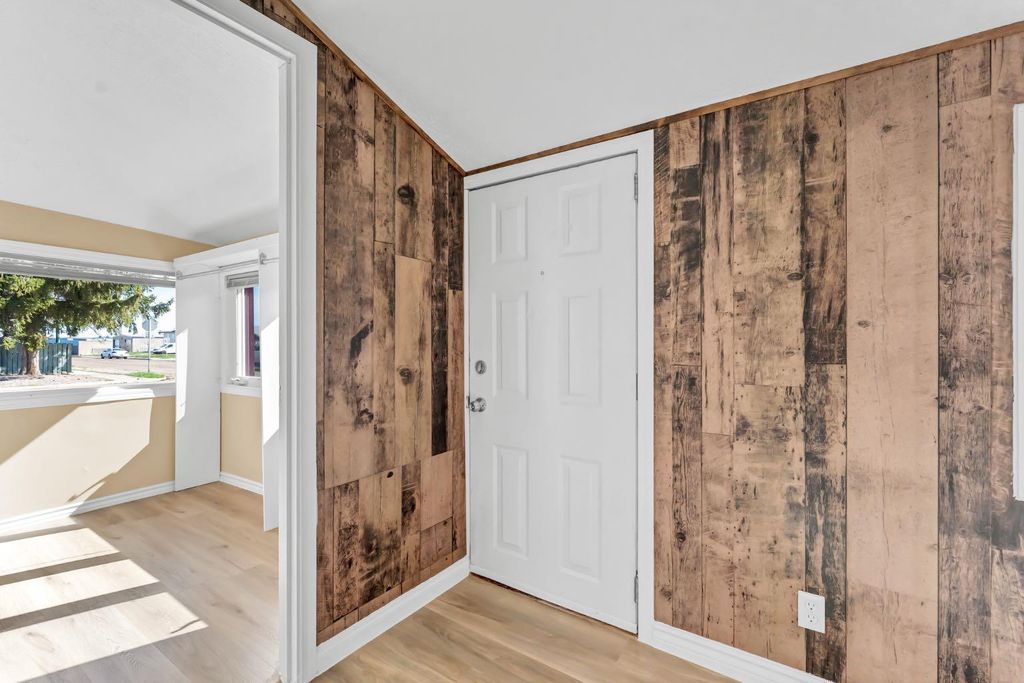 Photo of 25 4 Street NE, Redcliff, AB T0J 2P0 (MLS # A2309664)
