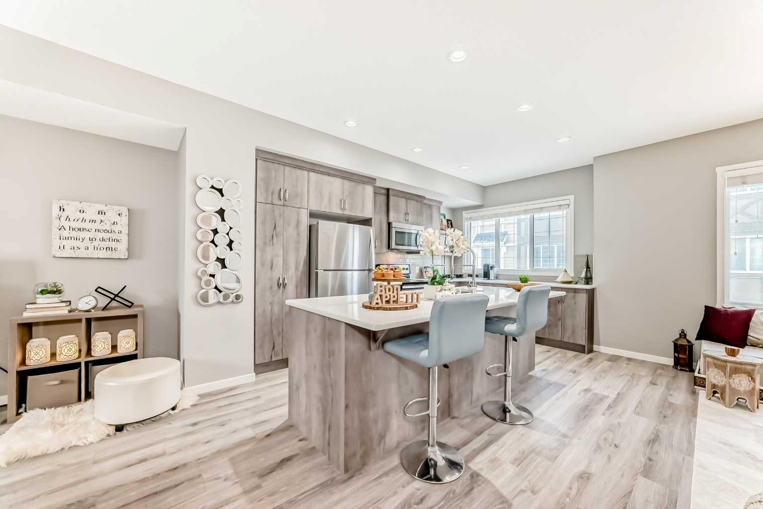 309 Nolanlake Villas NW