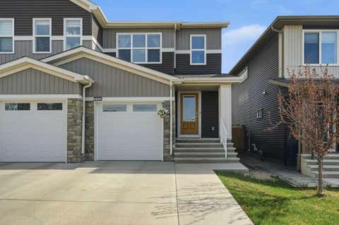 Photo of 425 Carringvue Avenue NW, Calgary, AB T3P 0W5 (MLS # A2311473)