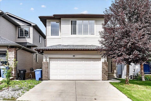 Photo of 60 Everoak Close SW, Calgary, AB T2Y 0C3 (MLS # A2343778)