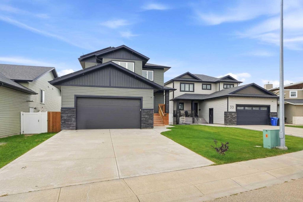 Photo of 29 Alderwood Close, Blackfalds, AB T4M 0L9 (MLS # A2347763)