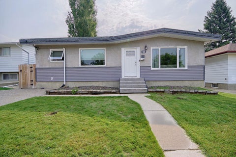 Photo of 32 Lemoyne Crescent W, Lethbridge, AB T1K 4A5 (MLS # A2348666)
