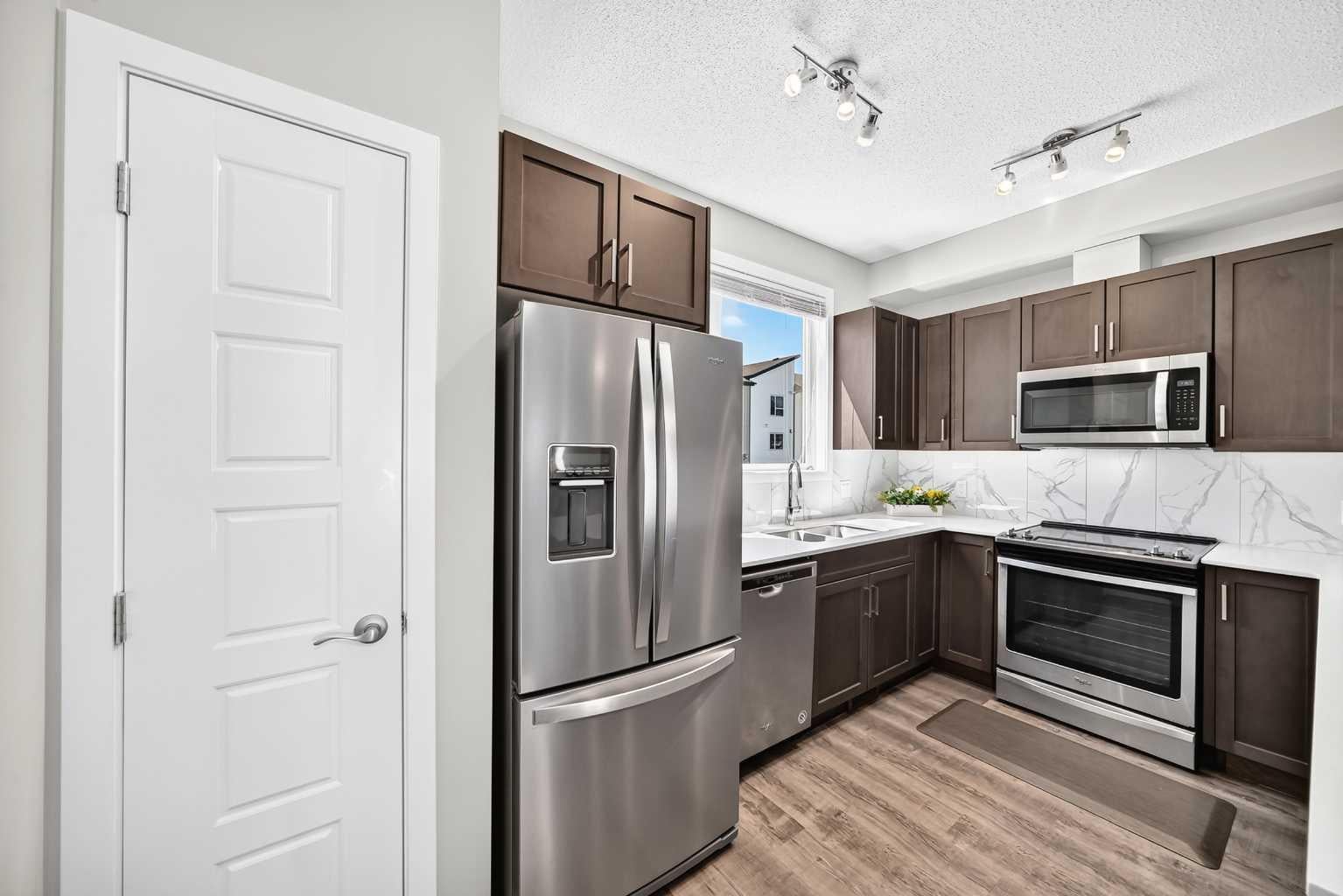 301 Redstone Boulevard NE 122