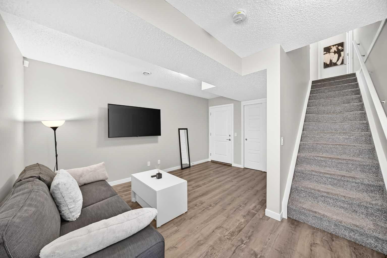 301 Redstone Boulevard NE 122