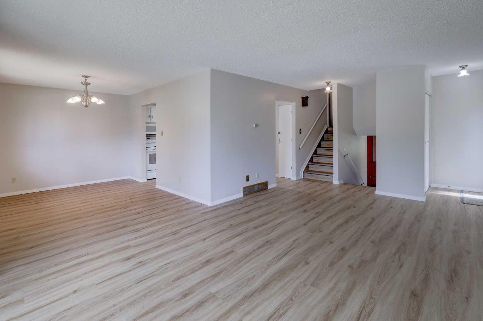 9 Maple Leaf Road