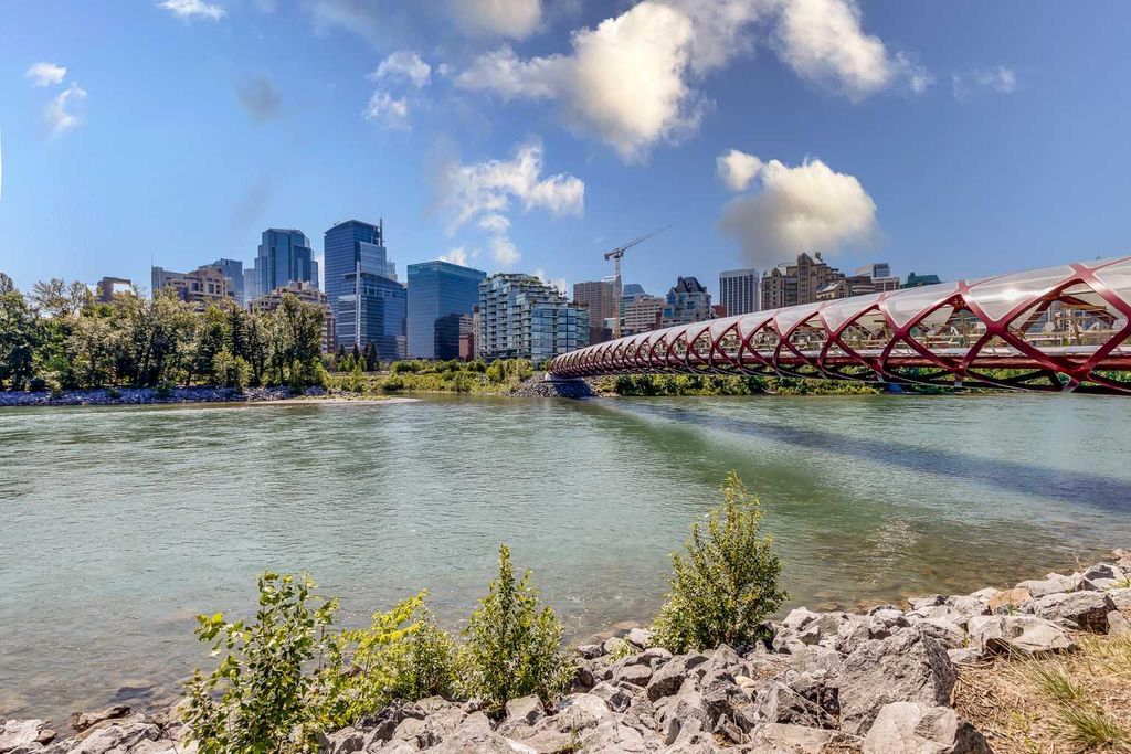 Photo of 738 3 Avenue SW #417, Calgary, AB T2P 0J7 (MLS # A2285815)