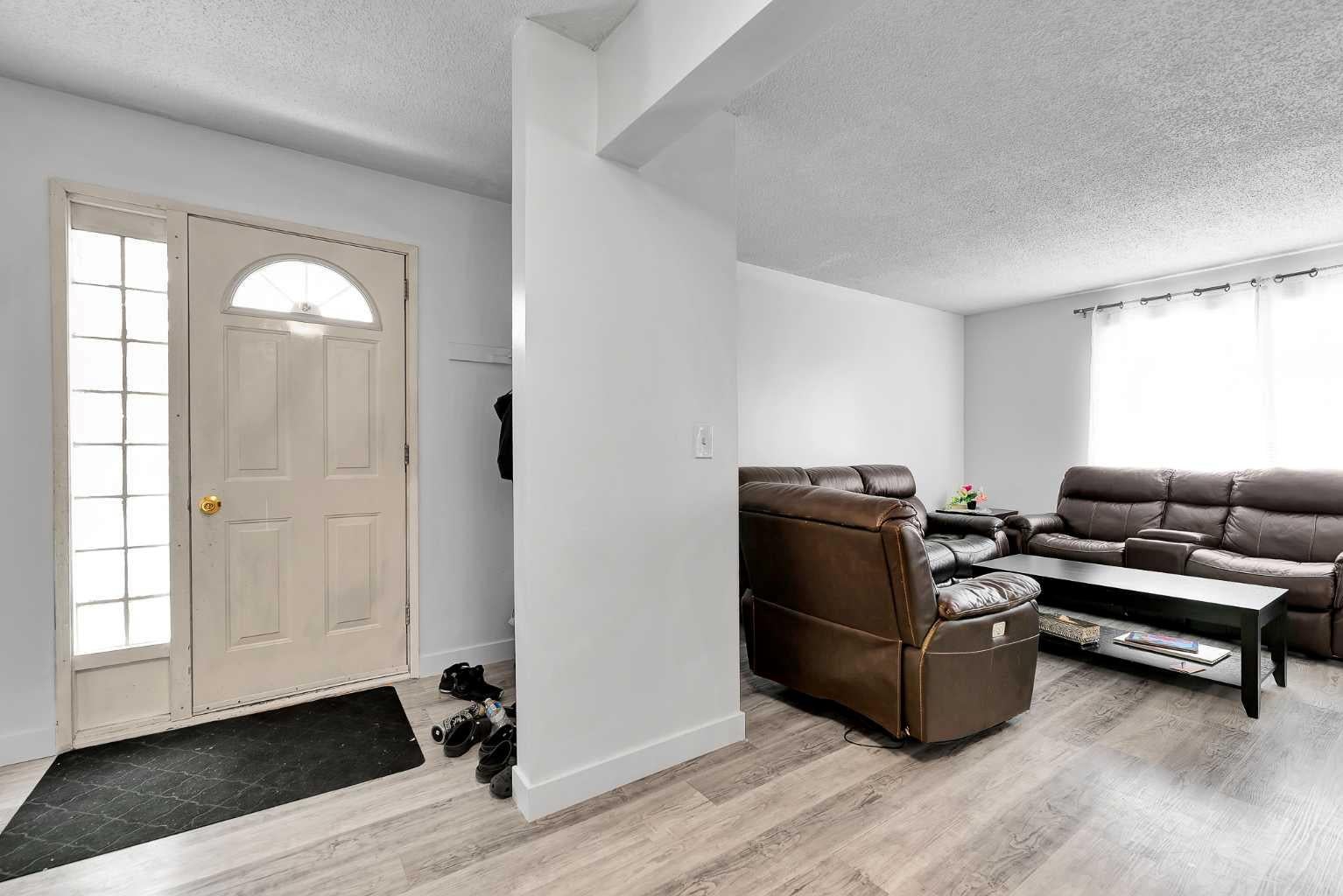 516 Blackthorn Road NE 101