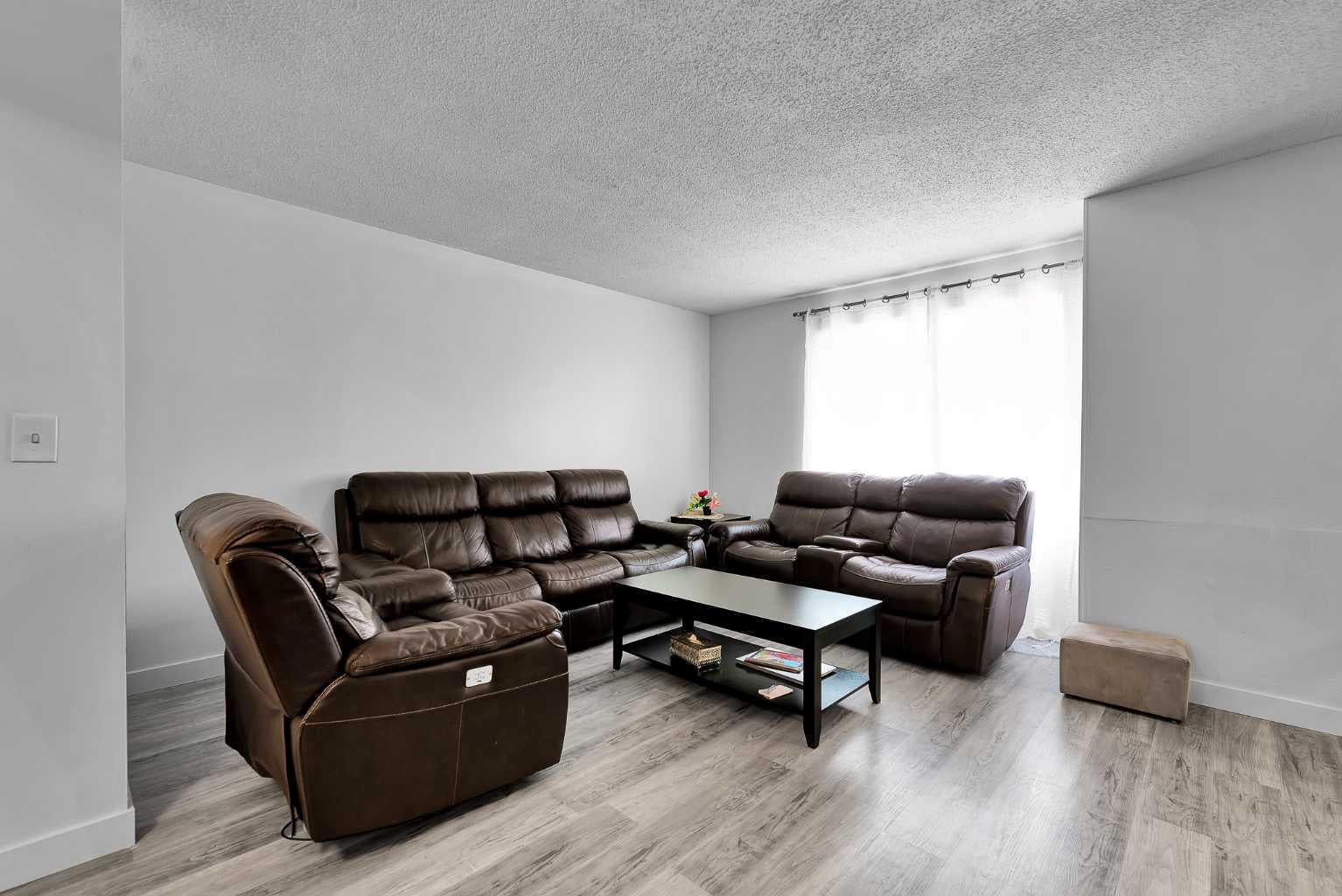 516 Blackthorn Road NE 101