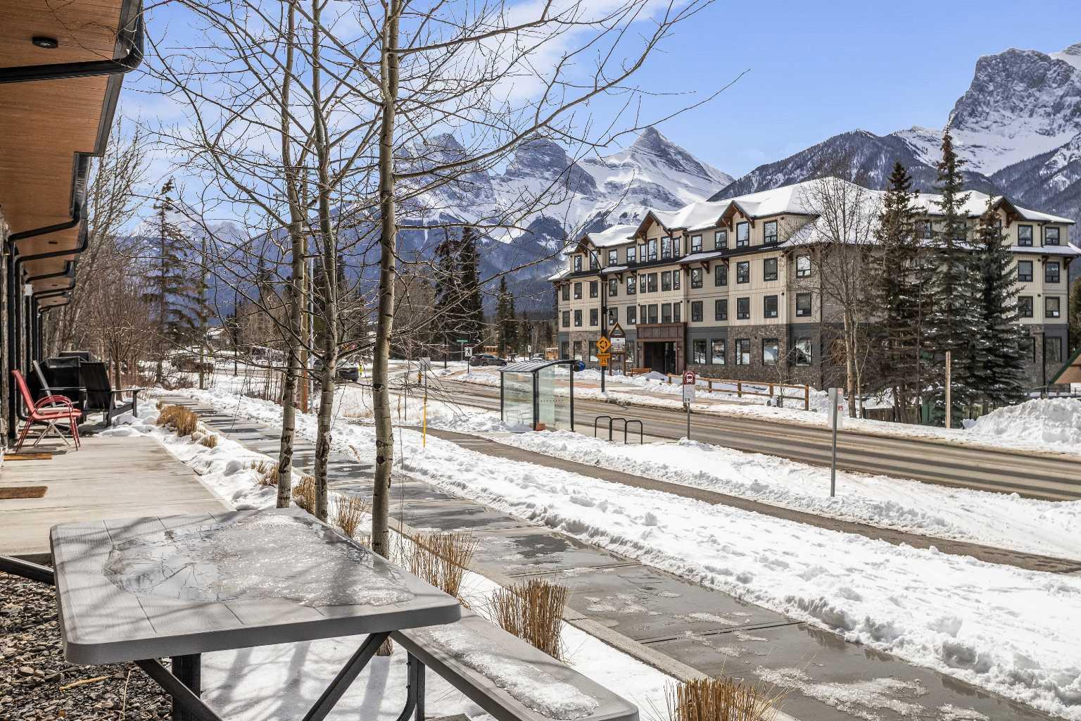 109 kananaskis Way 102