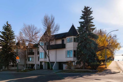 Photo of 1425 Colborne Crescent SW, Calgary, AB T2T 0R4 (MLS # A2353856)