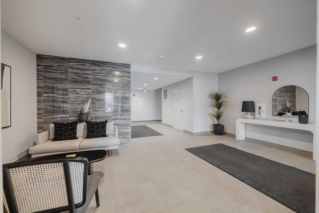 Photo of 200 Shawnee Square SW #102, Calgary, AB T2Y 0T7 (MLS # A2247150)