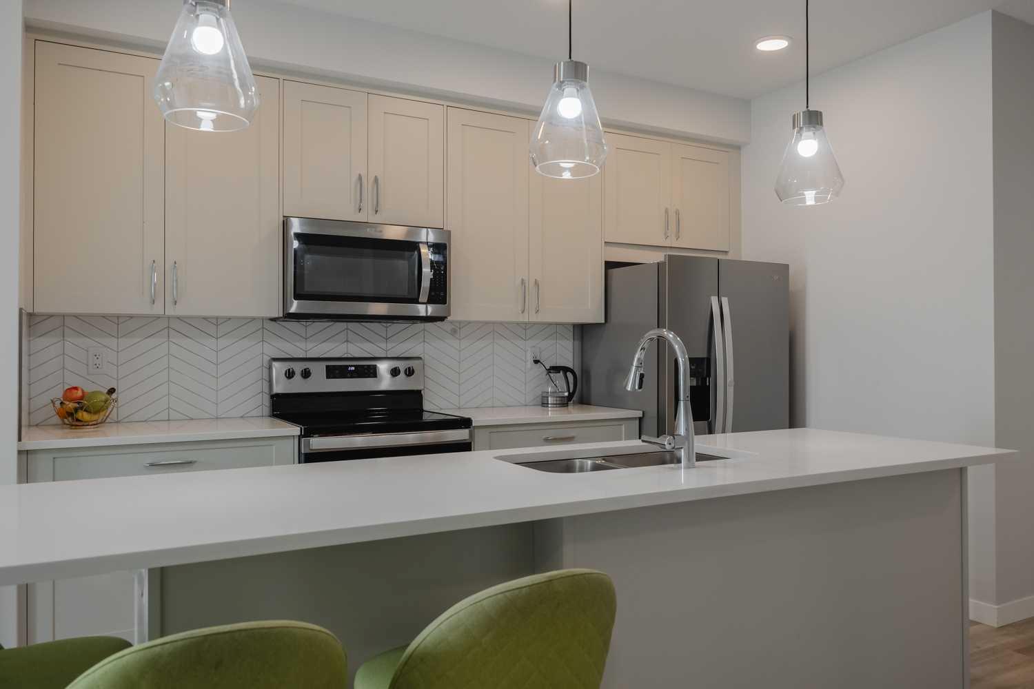 200 Shawnee Square SW 102