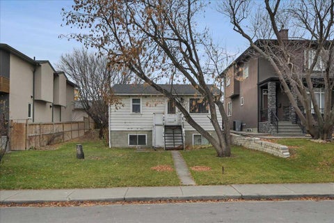 Photo of 4535 17 Avenue NW, Calgary, AB T3B 0N9 (MLS # A2355674)