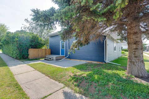 Photo of 4903 48 Street, Innisfail, AB T4G 1N1 (MLS # A2334936)