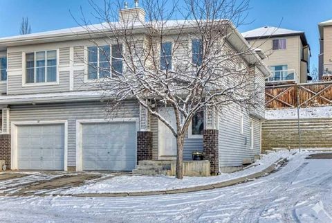 95 Hidden Creek Rise NW Calgary AB T3A 6L3