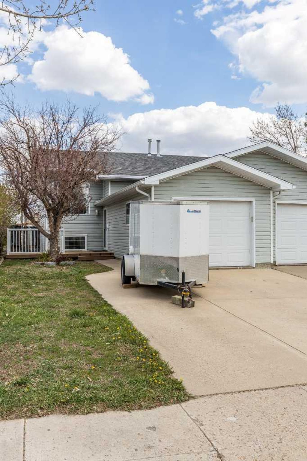 Photo of 12 Main Street N, Redcliff, AB T0J 2P0 (MLS # A2309793)