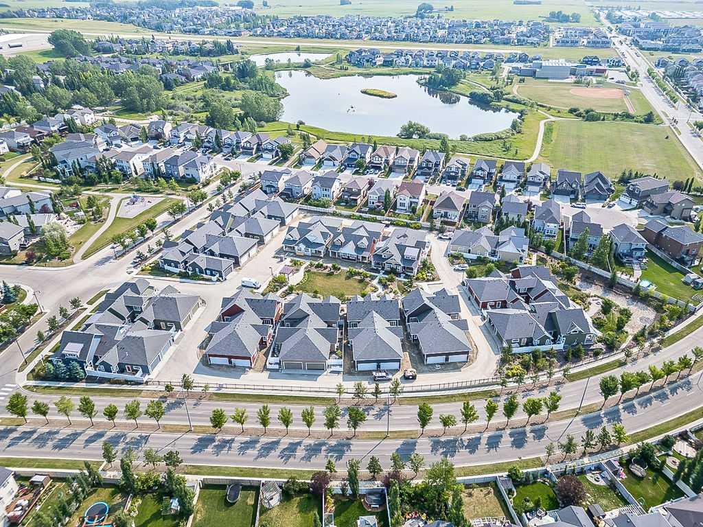 48 Drake Landing Square