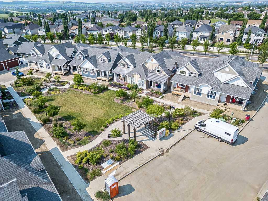 48 Drake Landing Square