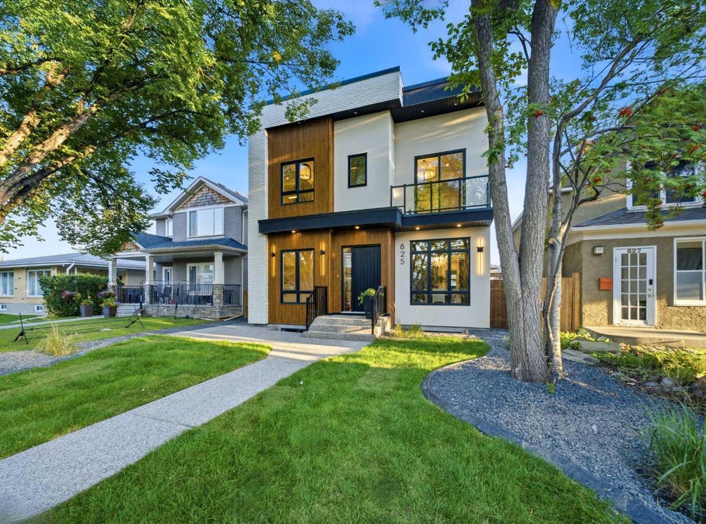 Photo of 825 21 Avenue NW, Calgary, AB T2M 1K5 (MLS # A2321385)