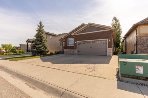 Photo of 525 Edinburgh Road W, Lethbridge, AB T1J 5A8 (MLS # A2315358)