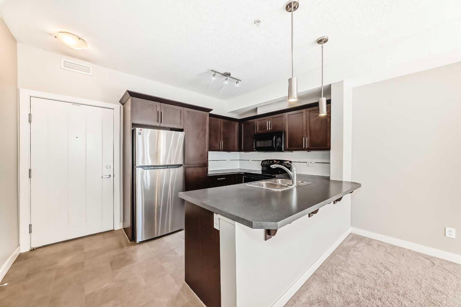 20 Royal Oak Plaza NW 225