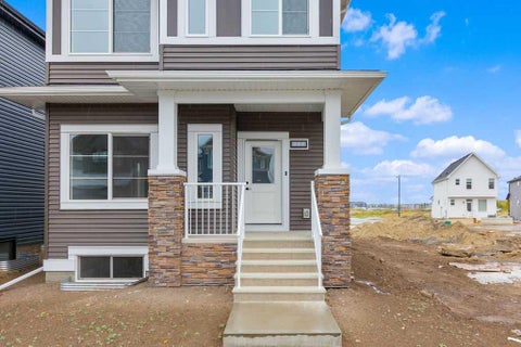 Photo of 966 Chinook Winds Meadow SW, Airdrie, AB T4A 5R1 (MLS # A2343284)