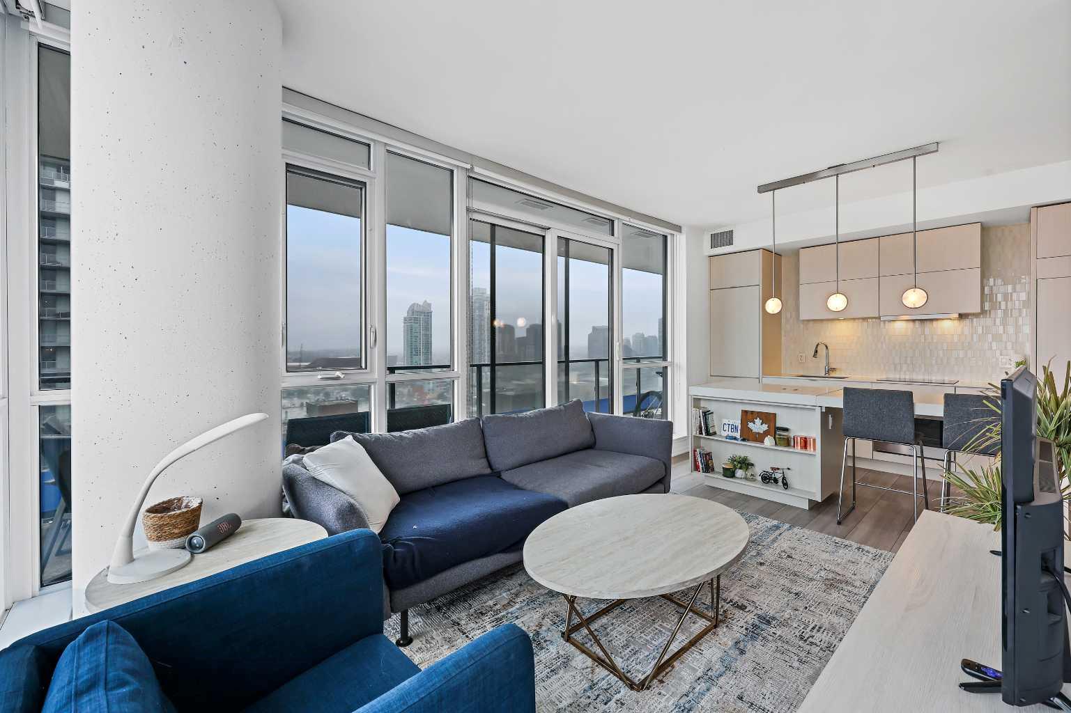 615 6 Avenue SE 2104