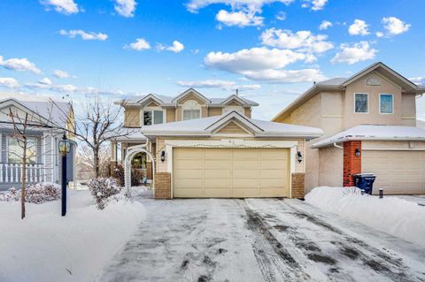 46 Somerset Close SW Calgary AB T2Y 3C5