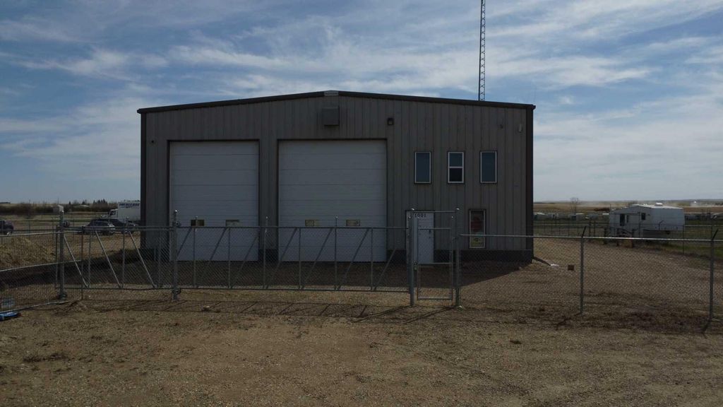 Photo of 1001 2 Avenue, Bassano, AB T0J 0B0 (MLS # A2308571)