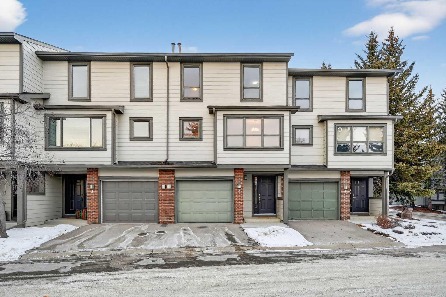 185 Woodridge Drive SW 2