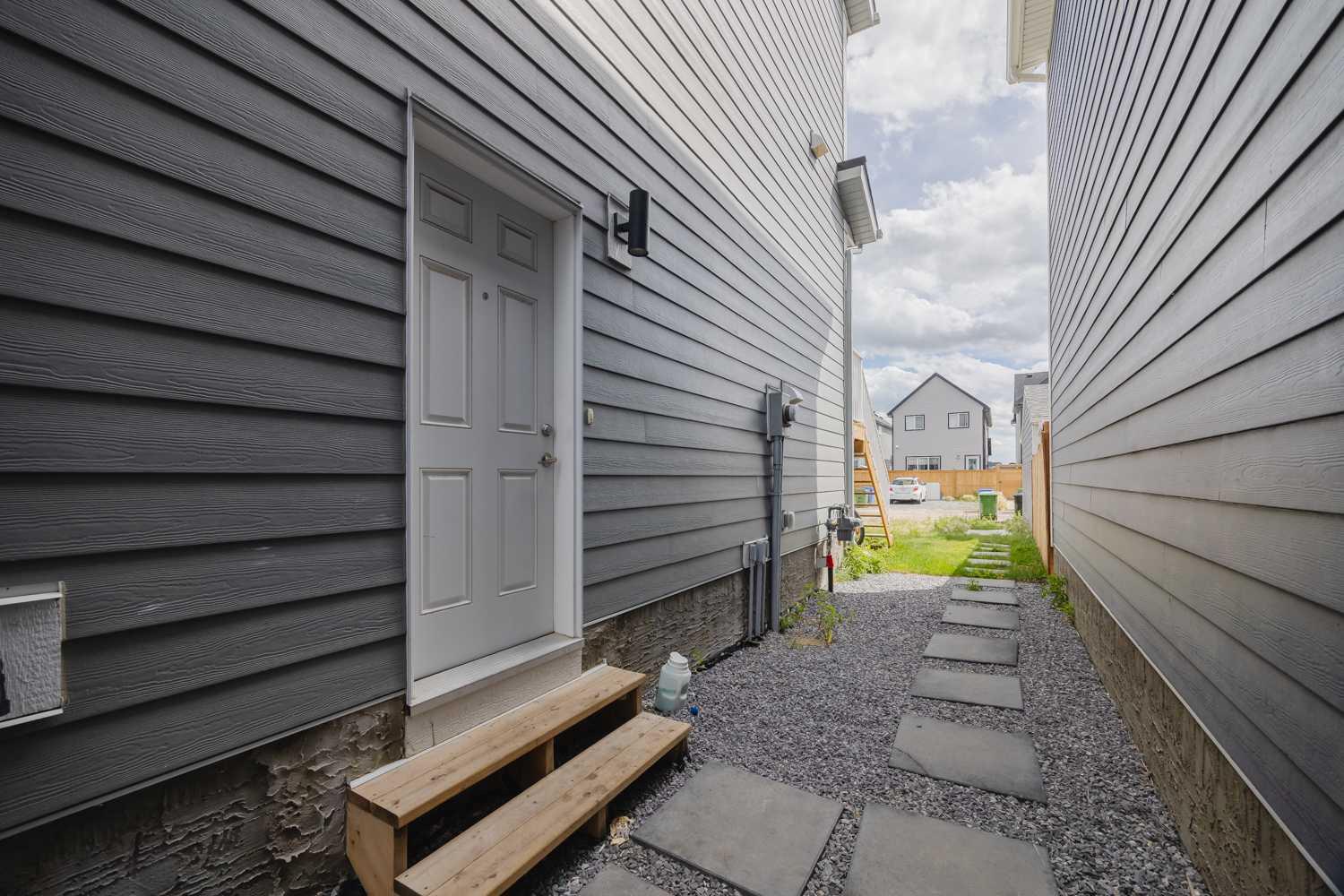 190 Magnolia Square SE