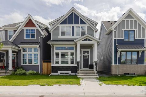 190 Magnolia Square SE Calgary AB T3M 2W5
