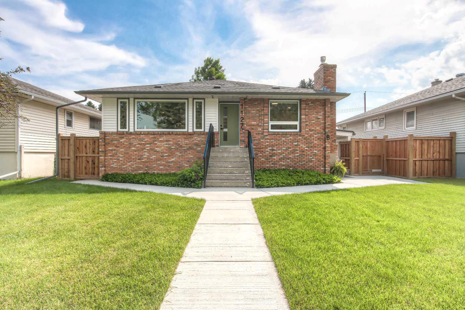 1127 Rupert Road NE